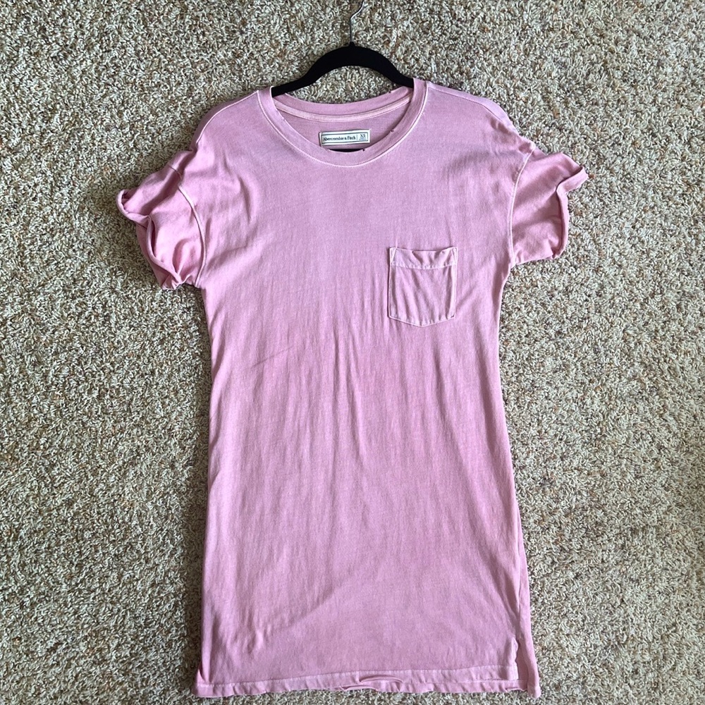 ABERCROMBIE & FITCH DISTRESSED T-SHIRT DRESS